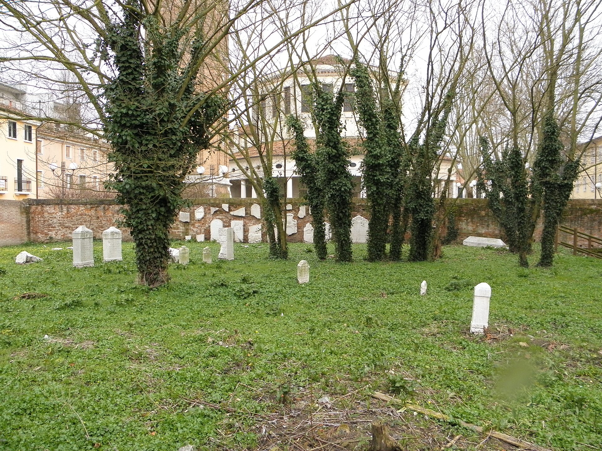 Cimitero ebraico di Piazzale Soccorso (Rovigo)